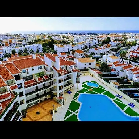 Magna Apartment *